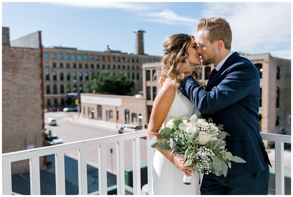 Lauren Baker Photography Minnesota wedding and engagement photographer