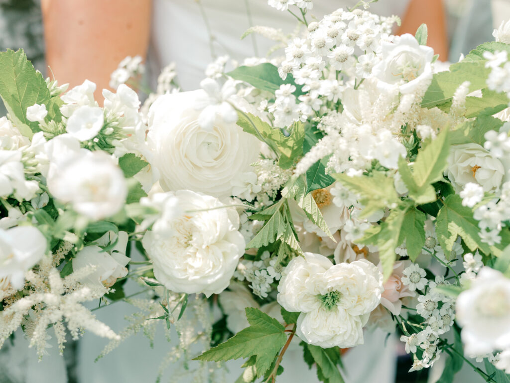 Bouquet Vineyard Wedding Inspiration